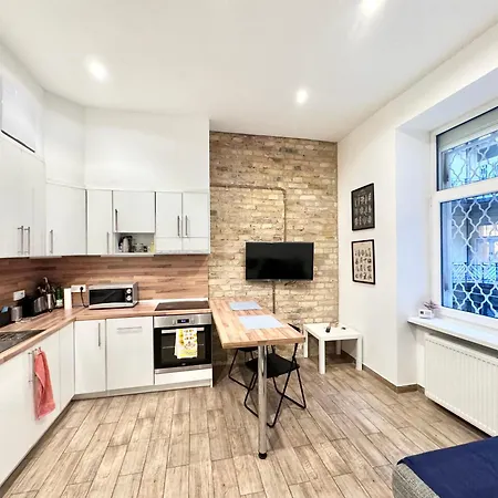 S6 - Promo Next To Gozsdu Garden Apartment Budapest