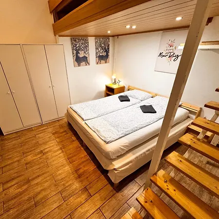 S6 - Promo Next To Gozsdu Garden * Boedapest